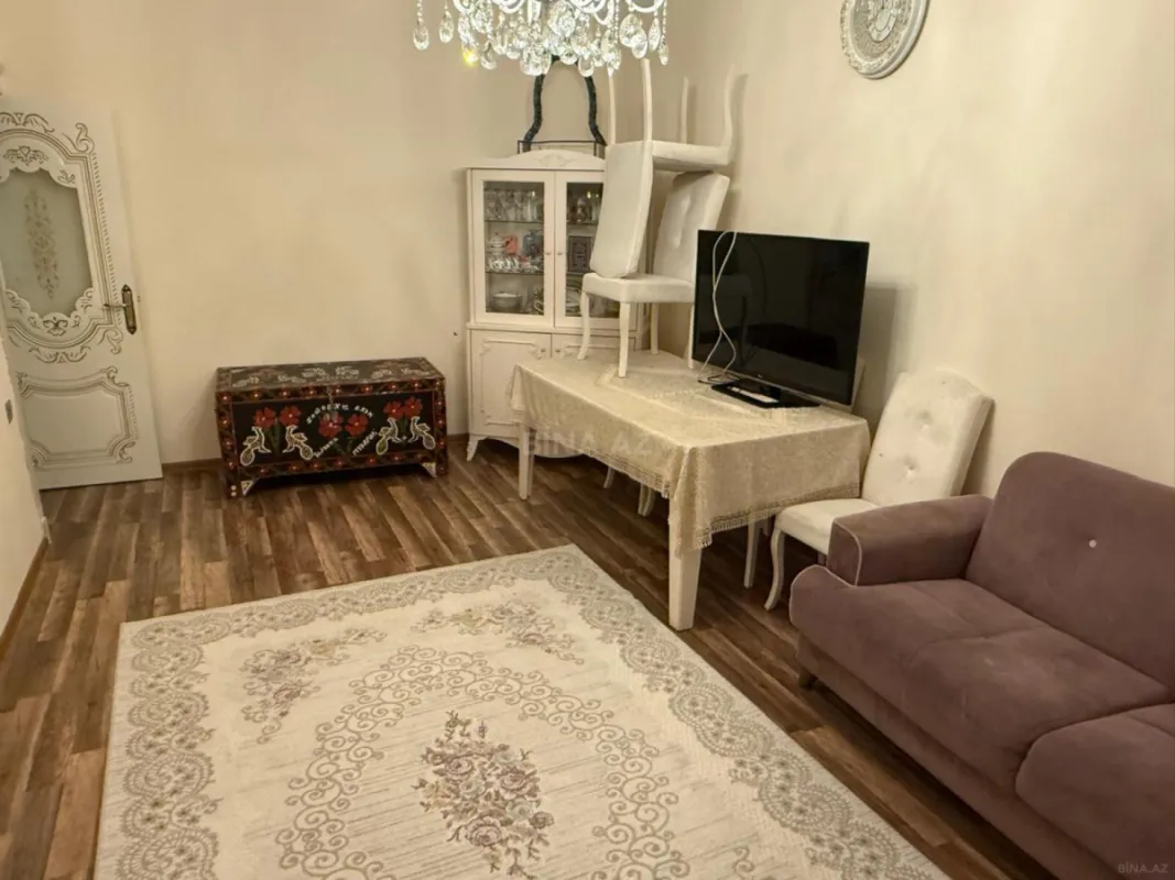 Satılır 6 otaqlı həyət evi 190 m²