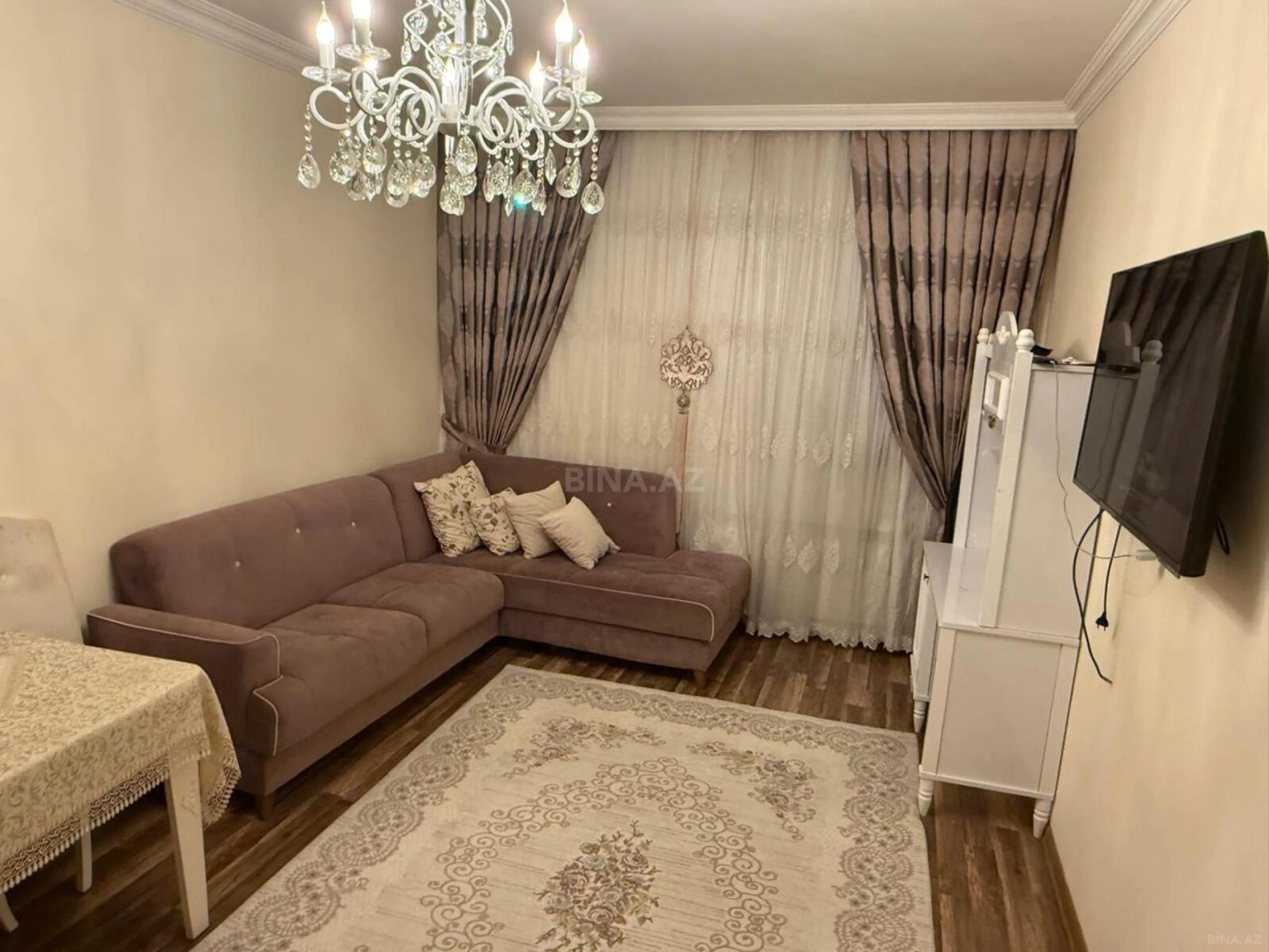 Satılır 6 otaqlı həyət evi 190 m²