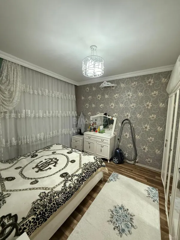 Satılır 6 otaqlı həyət evi 190 m²