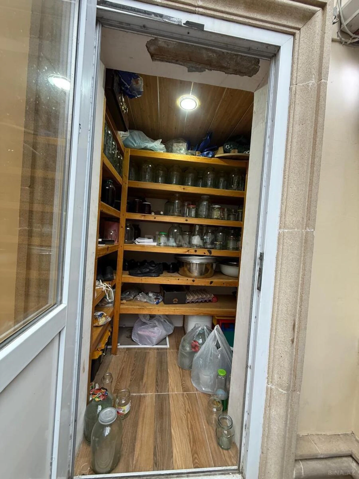 Satılır 6 otaqlı həyət evi 190 m²