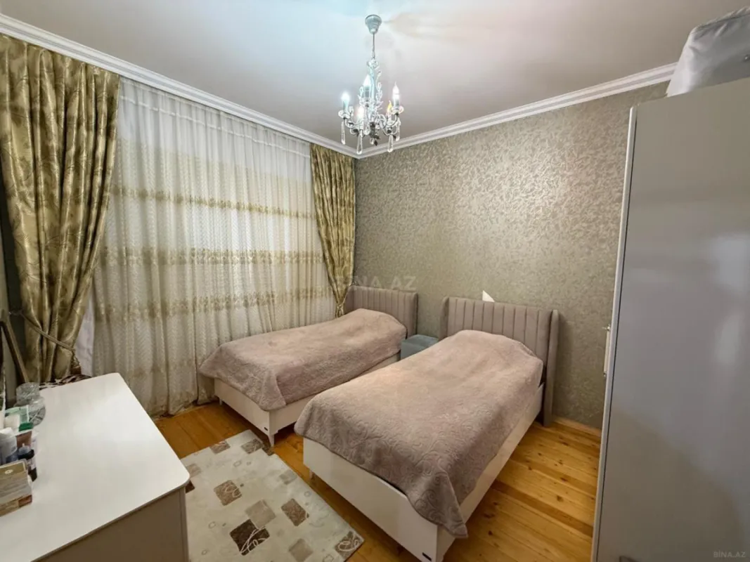 Satılır 6 otaqlı həyət evi 190 m²