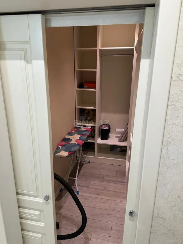 Kirayə verilir 2 otaqlı mənzil 120 m²