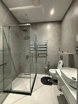 Kirayə verilir 3 otaqlı mənzil 160 m²