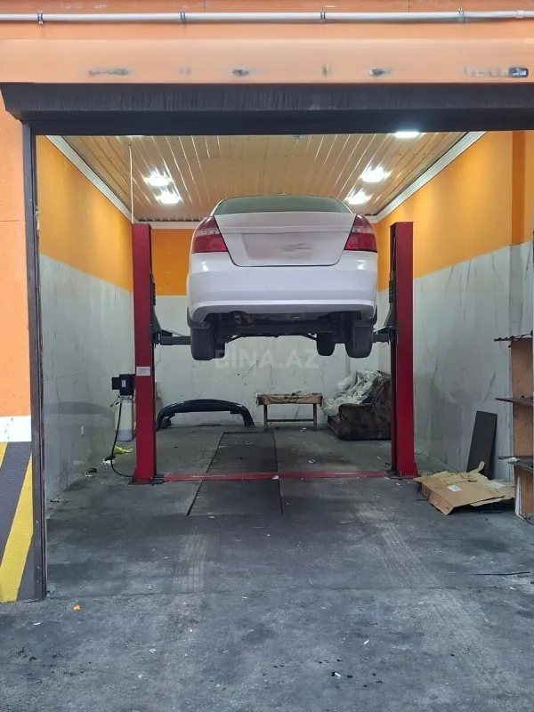 Satılır obyekt 700 m²