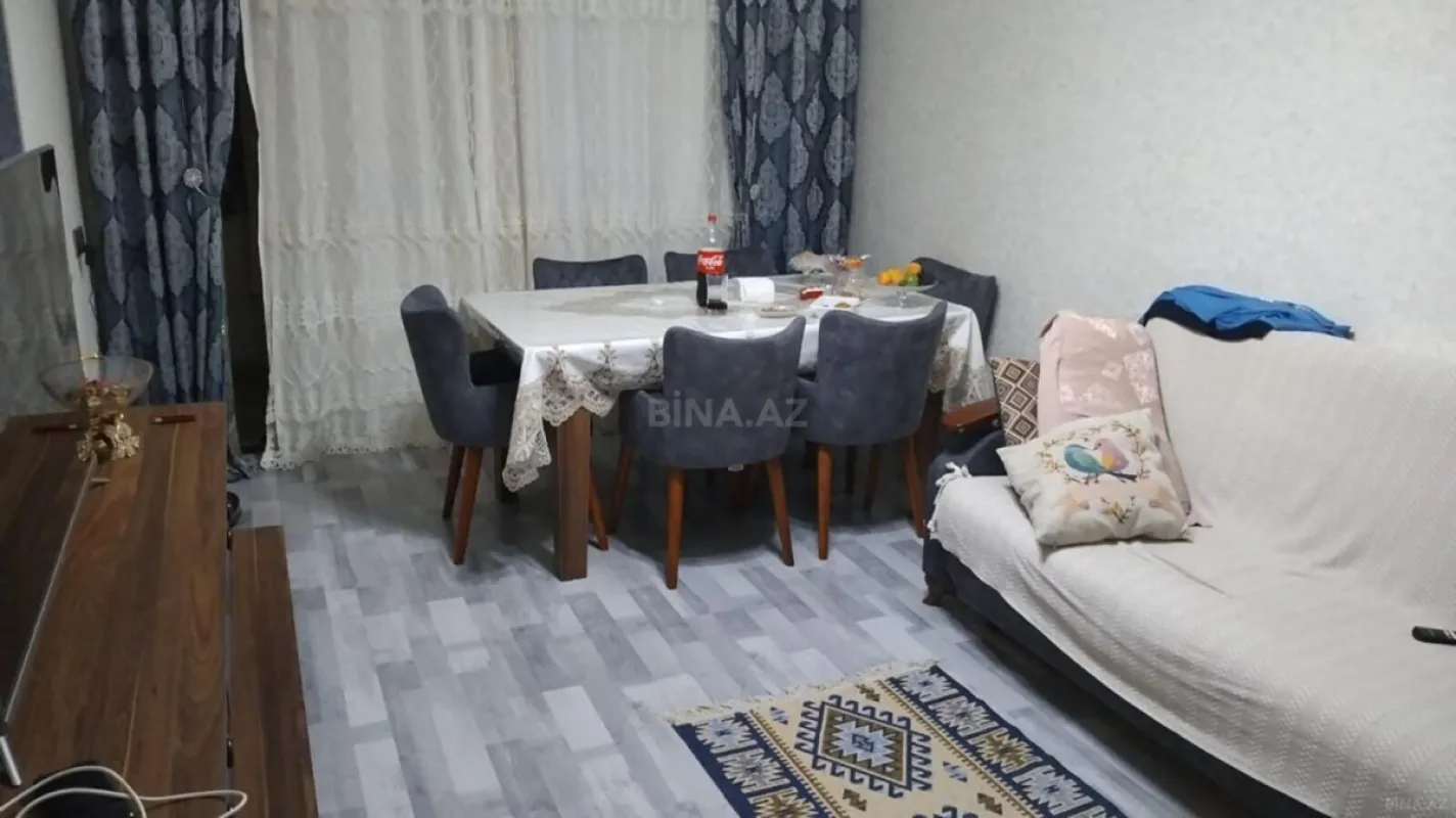 Kirayə verilir 2 otaqlı mənzil 65 m²