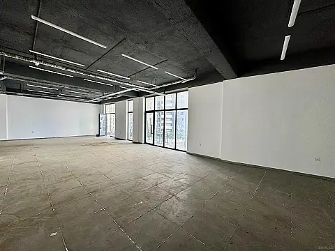 Kirayə verilir obyekt 500 m²