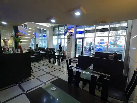 Satılır obyekt 266 m²