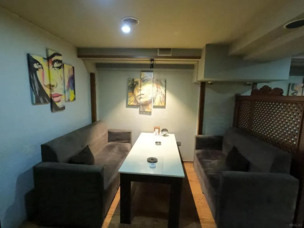 Satılır obyekt 266 m²