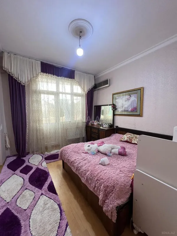 Satılır 3 otaqlı mənzil 150 m²