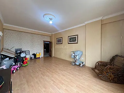 Satılır 3 otaqlı mənzil 150 m²