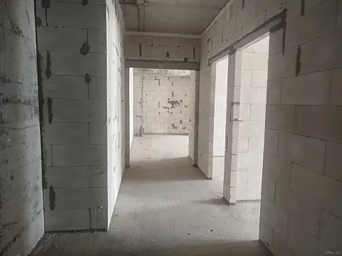 Satılır 2 otaqlı mənzil 104 m²