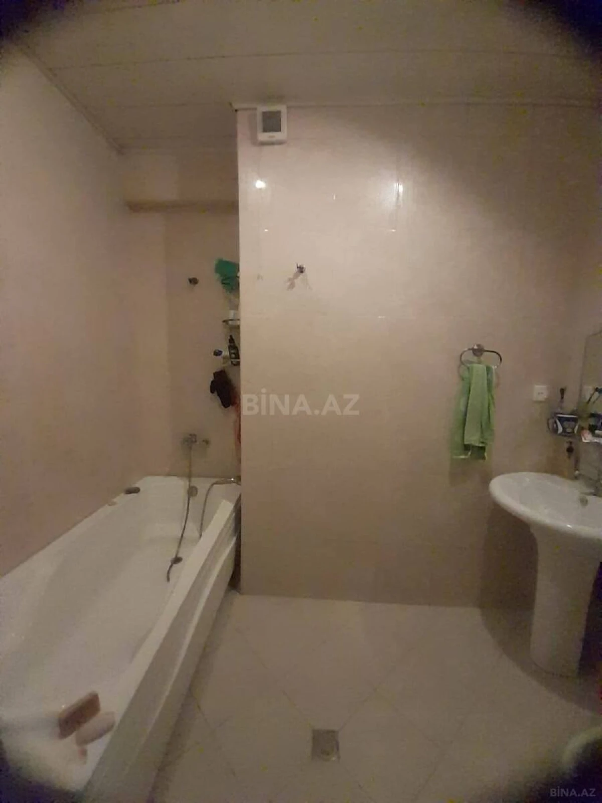Satılır 3 otaqlı mənzil 127 m²