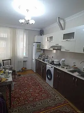 Satılır 3 otaqlı mənzil 127 m²