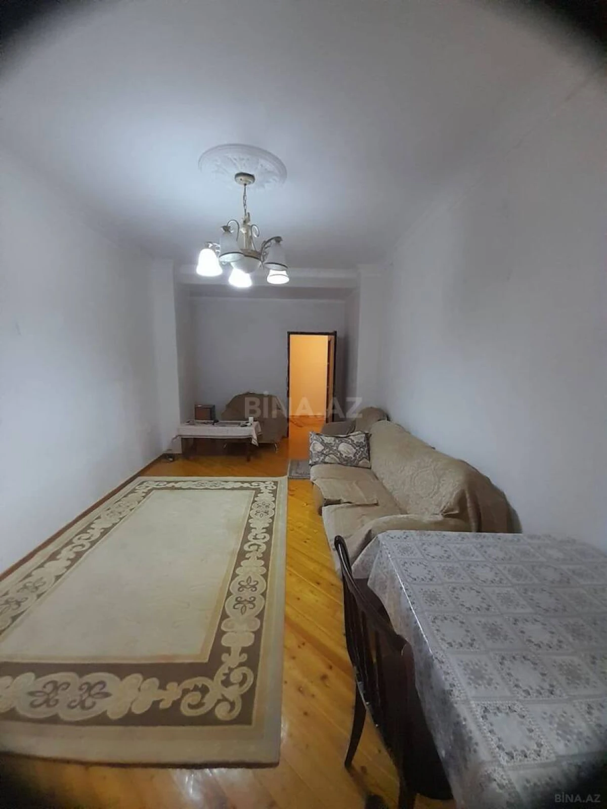 Satılır 3 otaqlı mənzil 127 m²