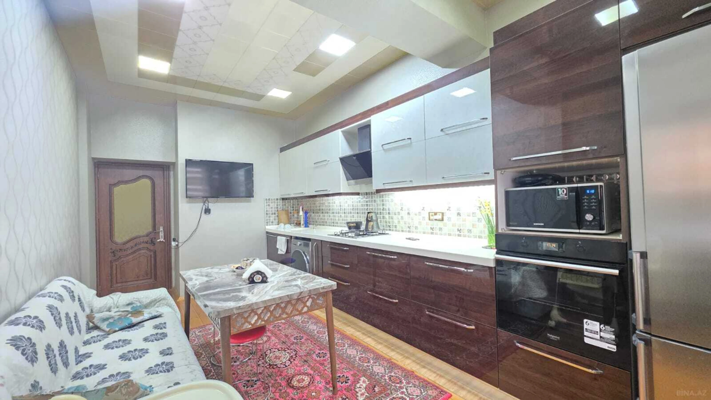 Satılır 3 otaqlı mənzil 126 m²
