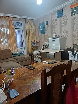 Satılır 2 otaqlı mənzil 44 m²