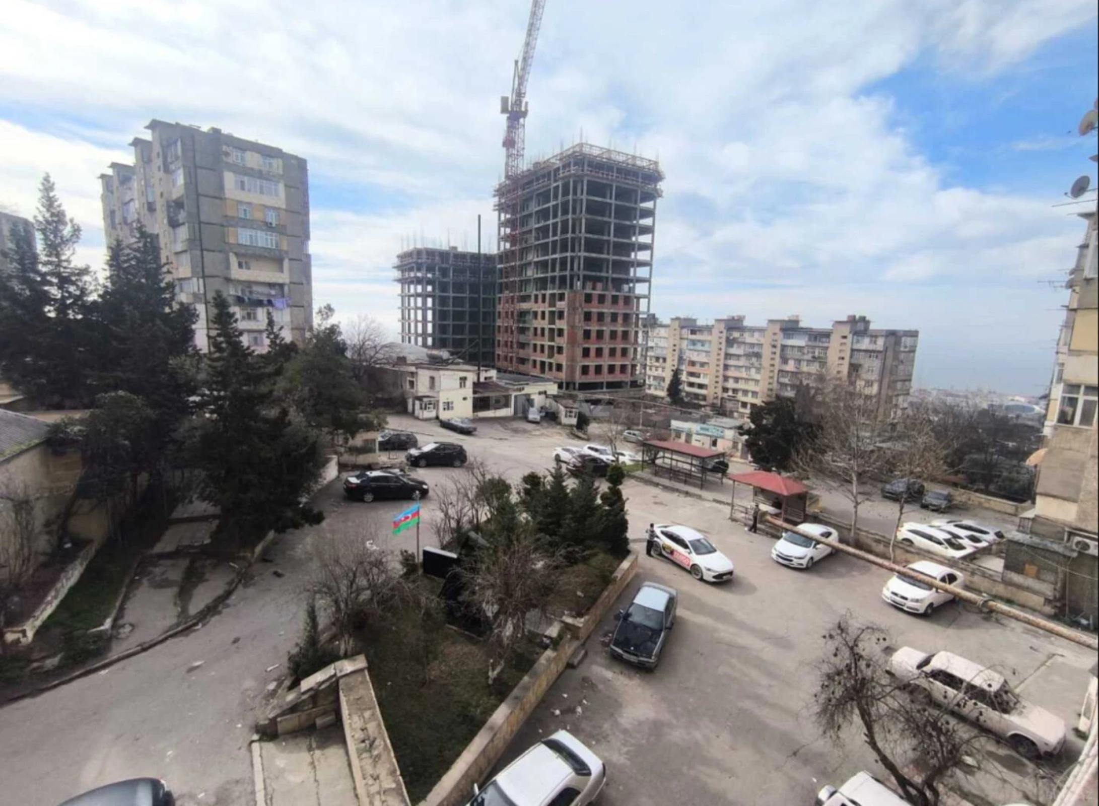 Kirayə verilir 2 otaqlı mənzil 65 m²