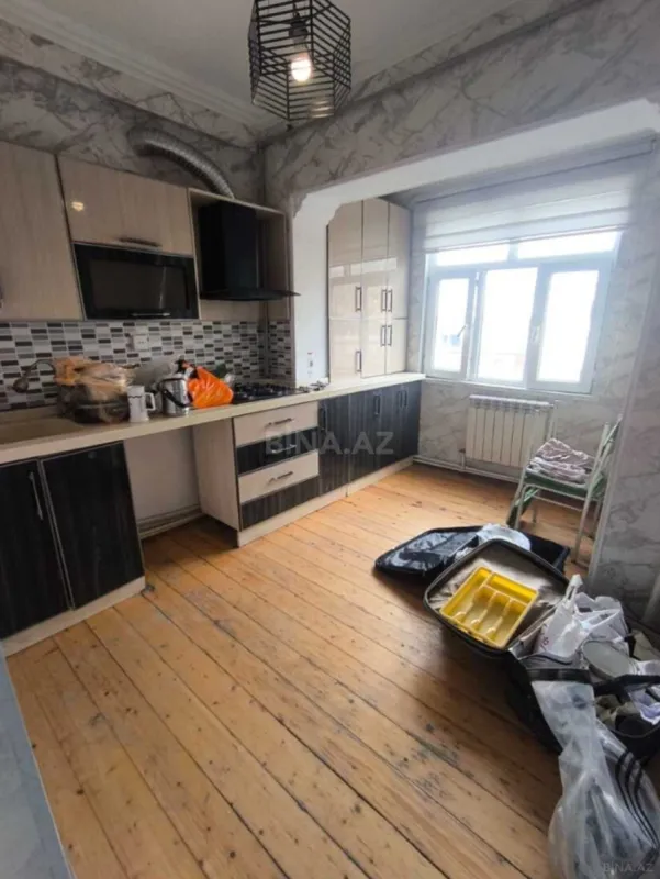 Kirayə verilir 2 otaqlı mənzil 65 m²