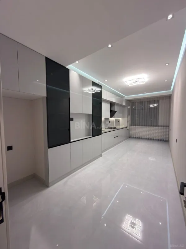 Satılır 3 otaqlı mənzil 148 m²