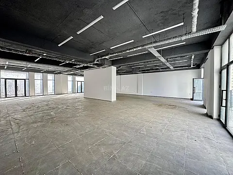 Satılır obyekt 500 m²