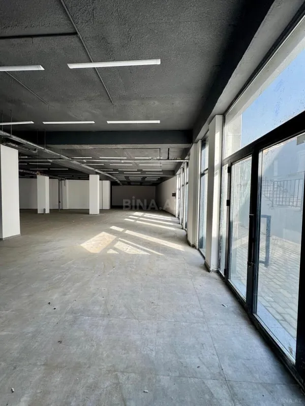 Satılır obyekt 500 m²