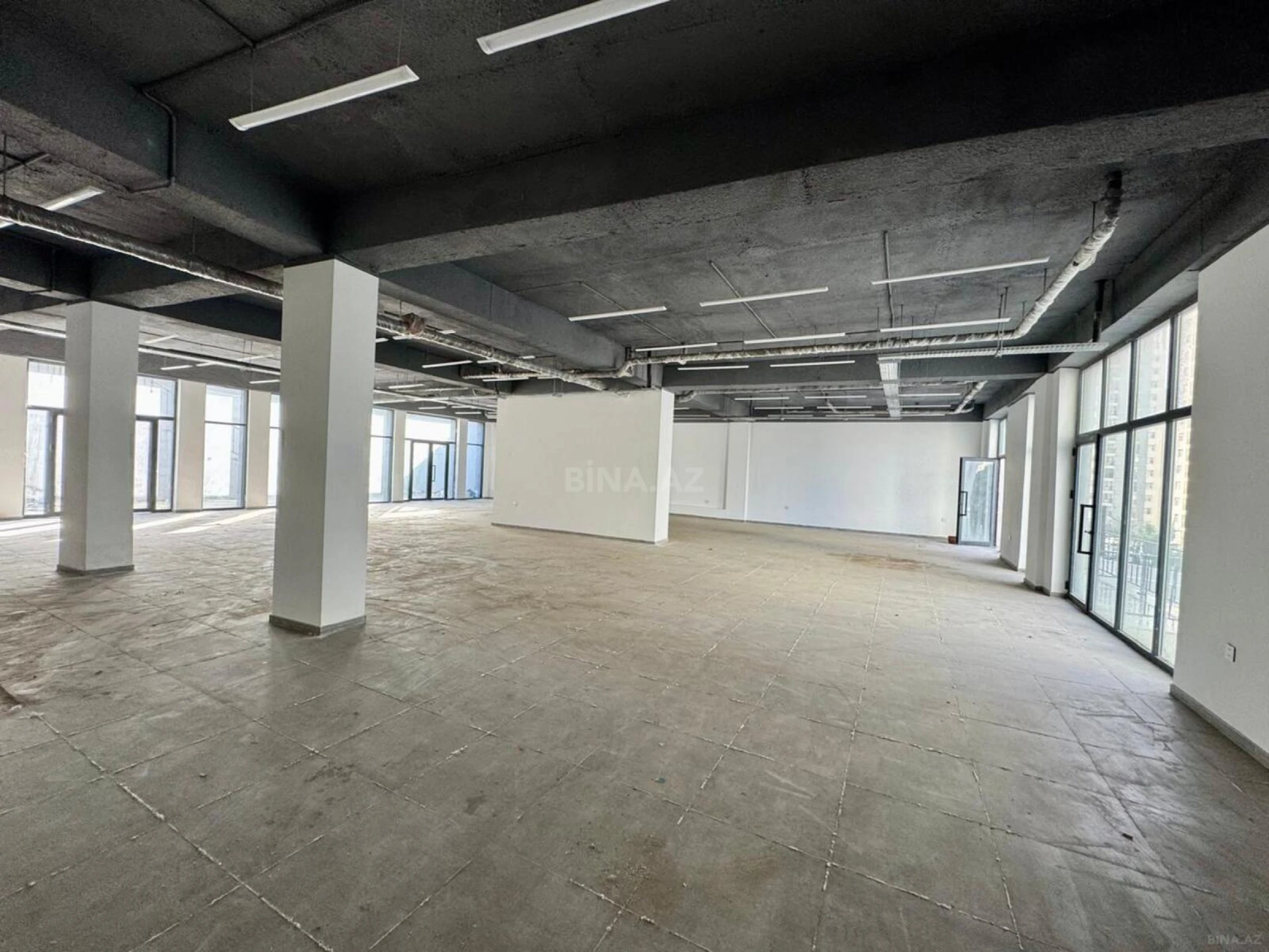 Satılır obyekt 500 m²