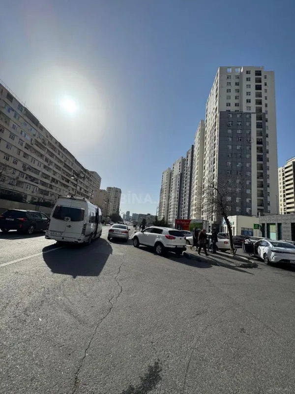 Satılır obyekt 500 m²