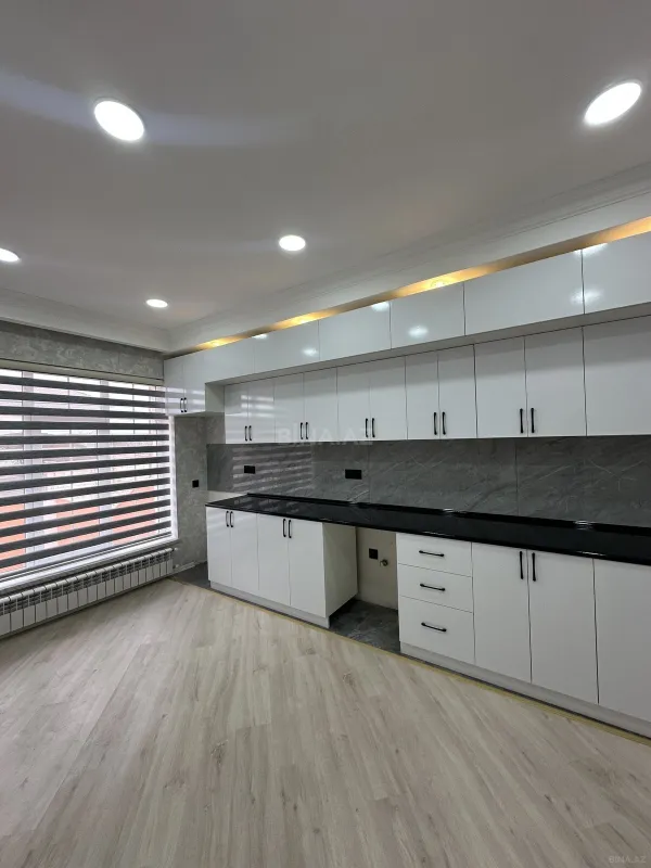 Satılır 4 otaqlı həyət evi 220 m²