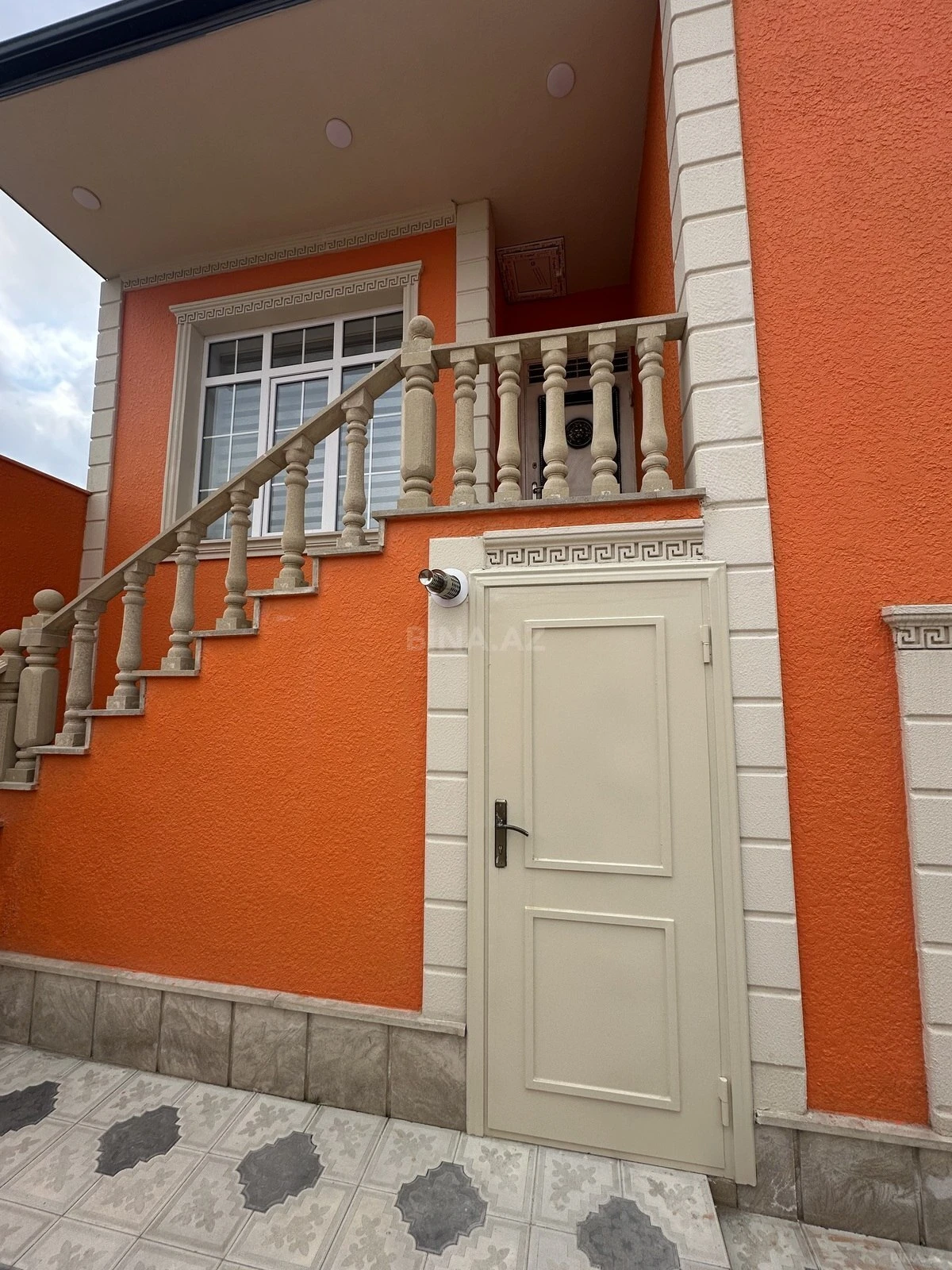 Satılır 4 otaqlı həyət evi 220 m²