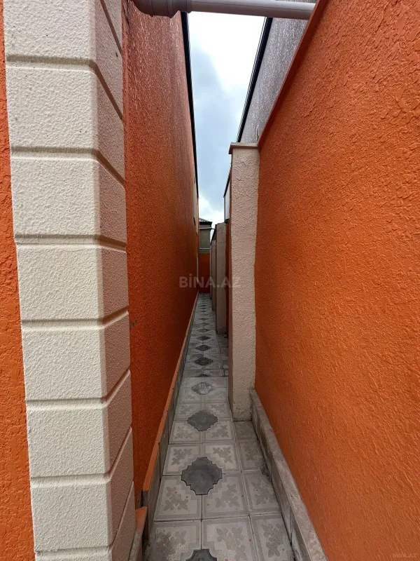 Satılır 4 otaqlı həyət evi 220 m²