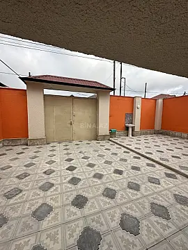 Satılır 4 otaqlı həyət evi 220 m²