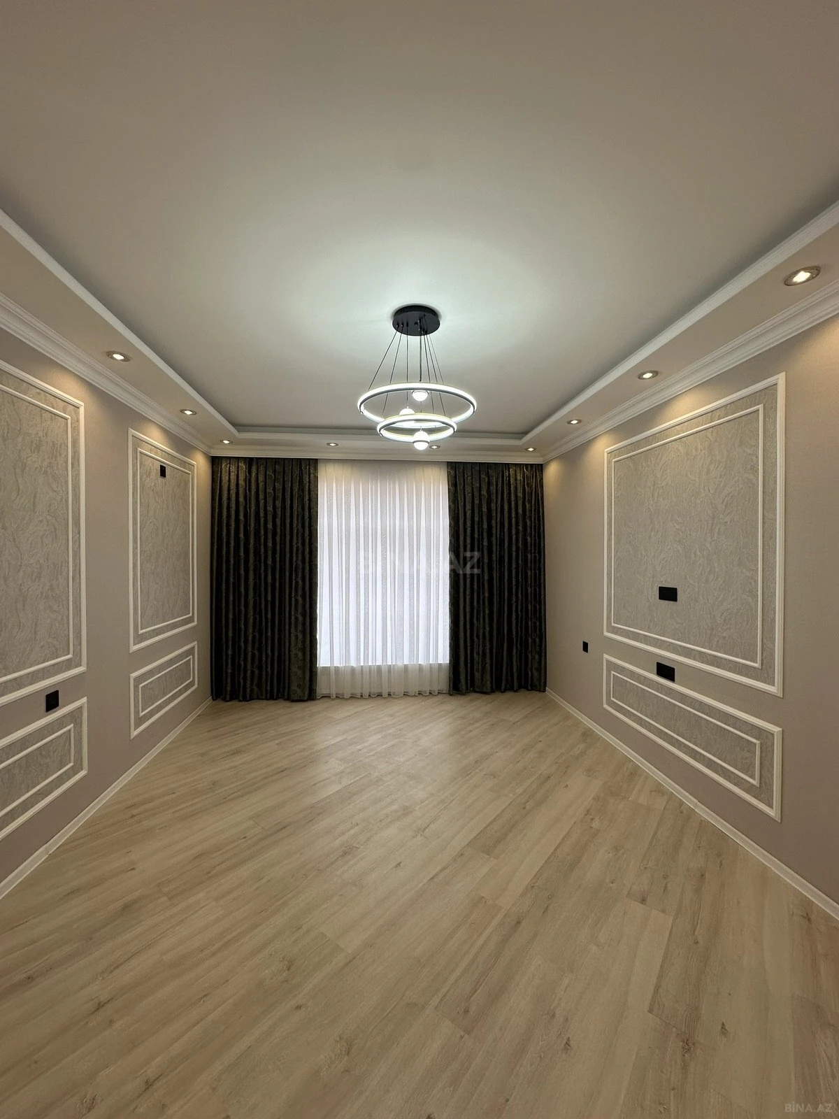 Satılır 4 otaqlı həyət evi 220 m²