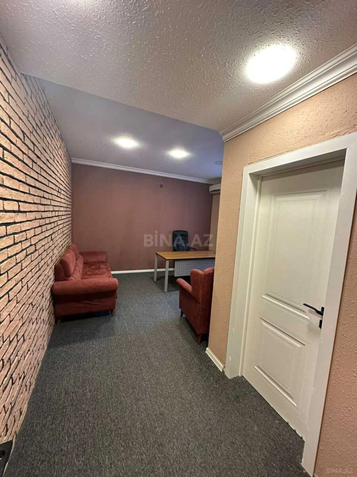 Kirayə verilir 4 otaqlı ofis 150 m²