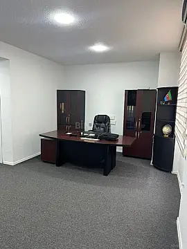 Kirayə verilir 4 otaqlı ofis 150 m²