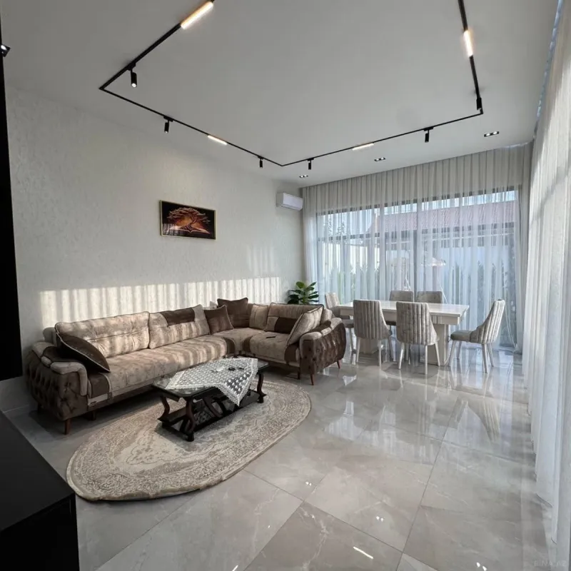 Kirayə verilir 4 otaqlı həyət evi 220 m²