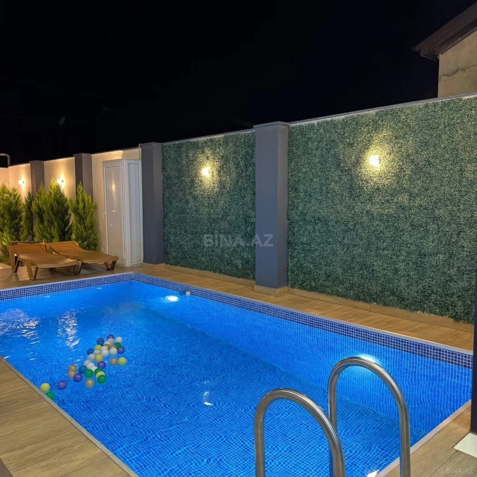 Kirayə verilir 4 otaqlı həyət evi 220 m²