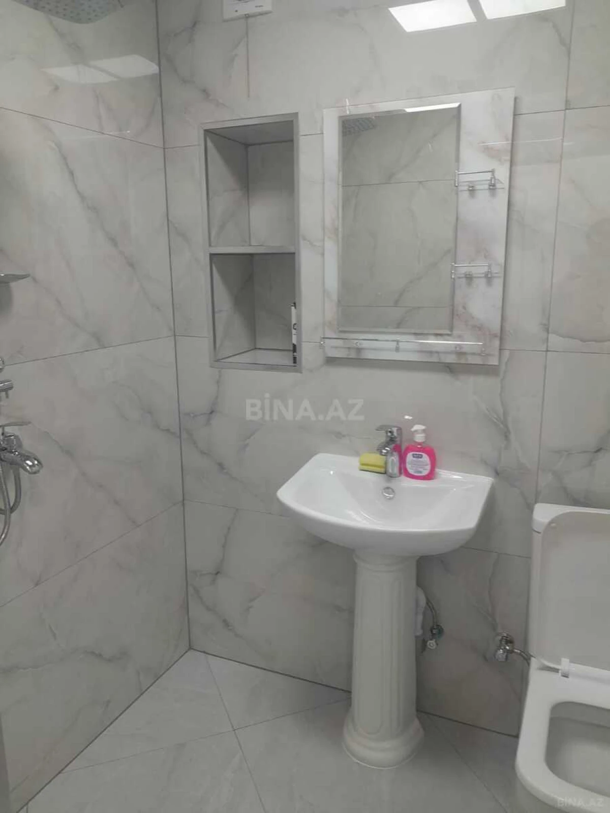 Kirayə verilir 3 otaqlı mənzil 80 m²