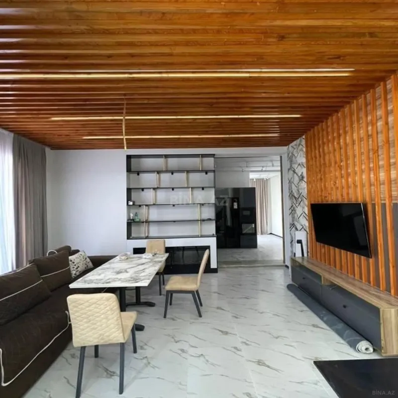 Kirayə verilir 5 otaqlı həyət evi 240 m²