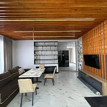 Kirayə verilir 5 otaqlı həyət evi 240 m²