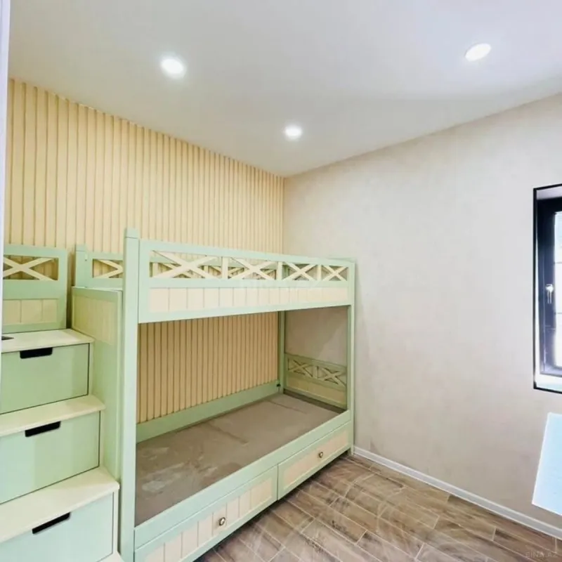 Kirayə verilir 5 otaqlı həyət evi 240 m²