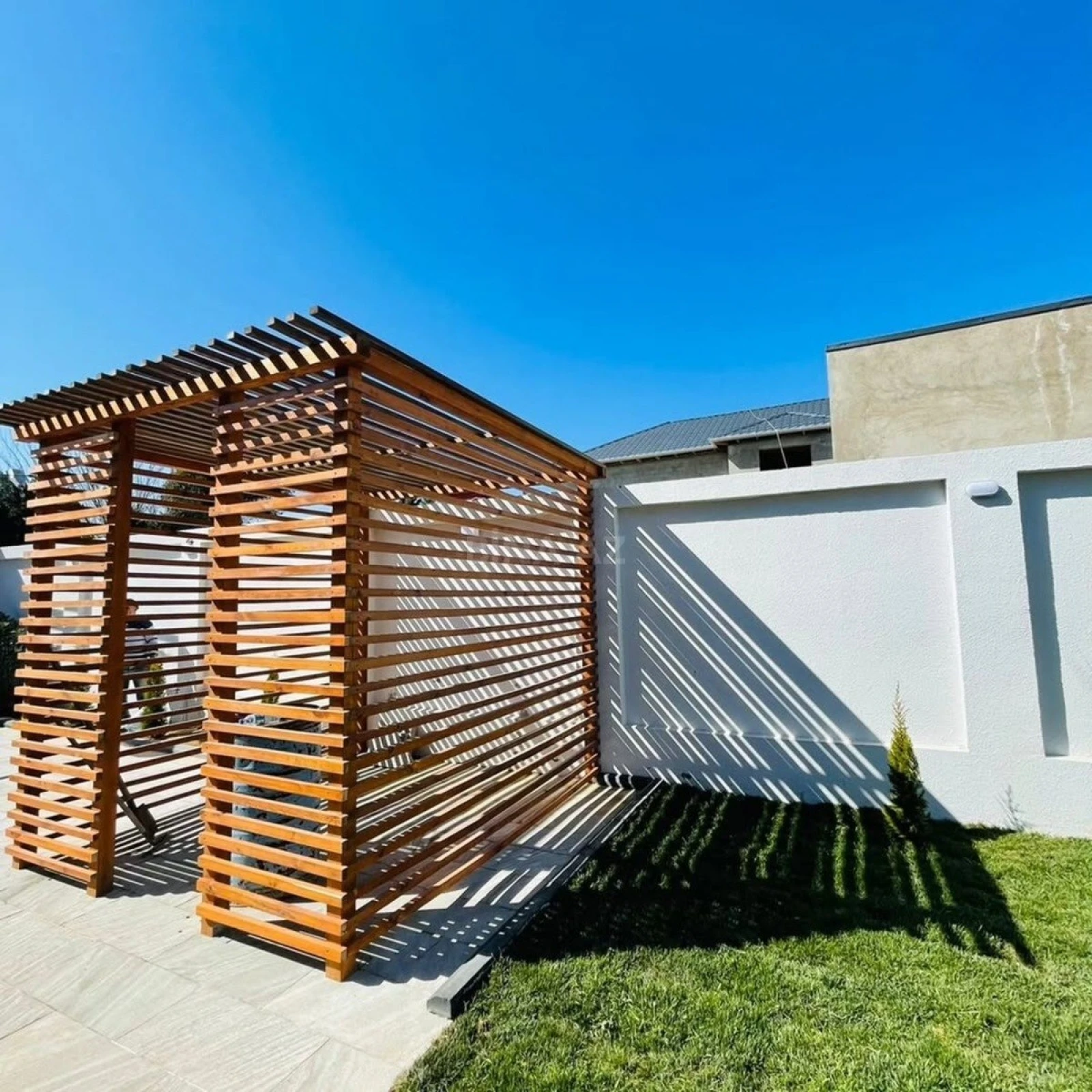 Kirayə verilir 5 otaqlı həyət evi 240 m²