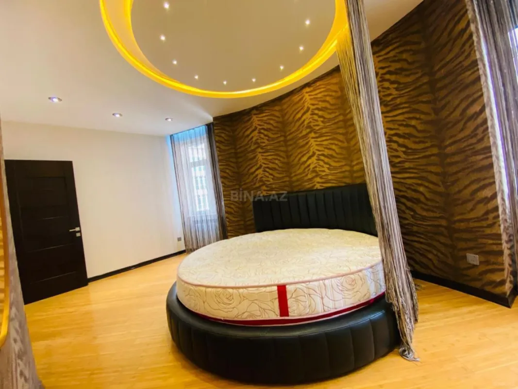 Satılır 3 otaqlı mənzil 113 m²