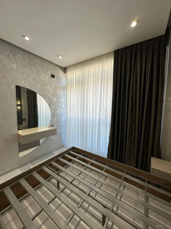 Kirayə verilir 2 otaqlı mənzil 70 m²