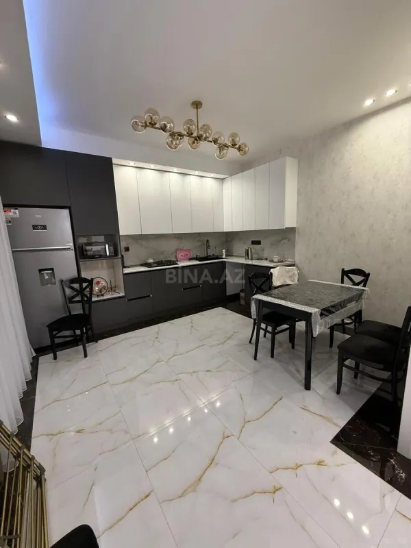 Kirayə verilir 4 otaqlı həyət evi 220 m²