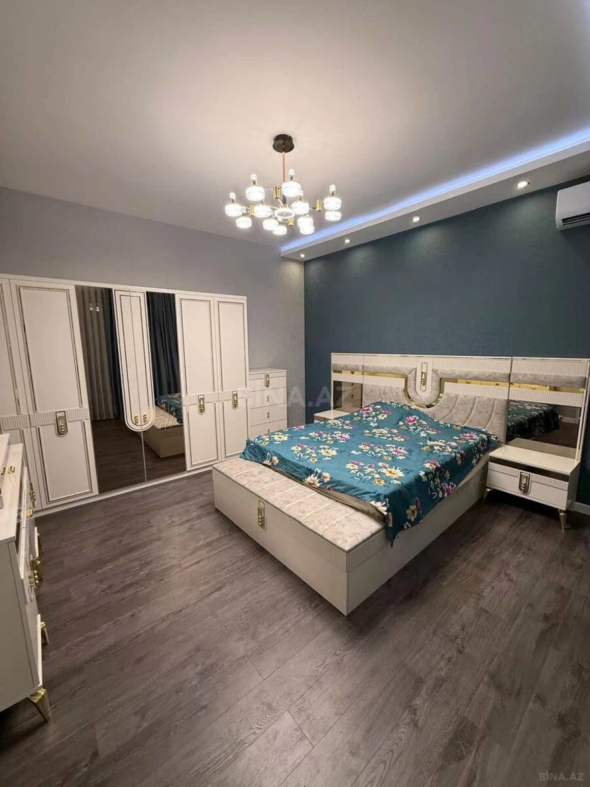 Kirayə verilir 4 otaqlı həyət evi 220 m²