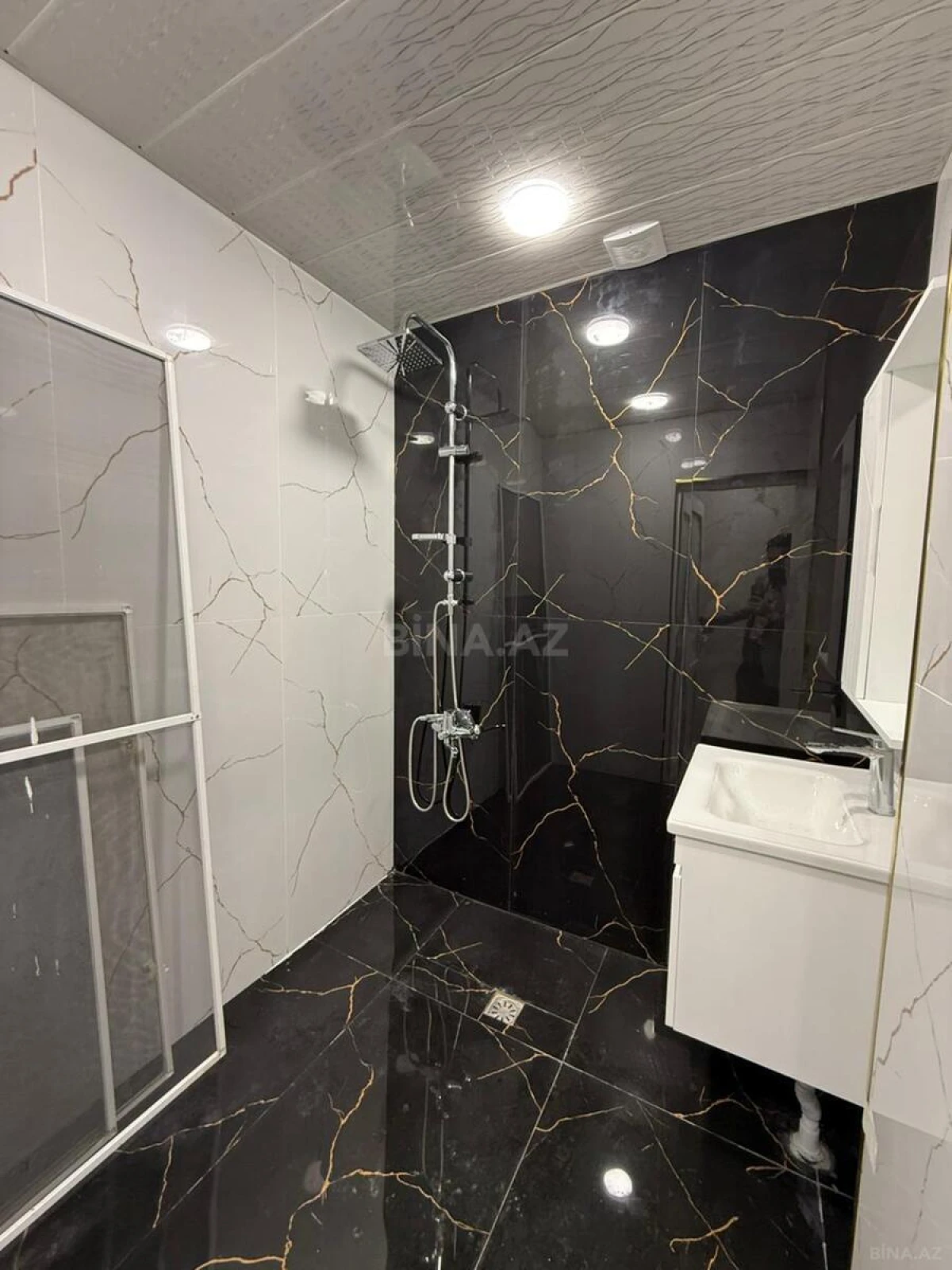Satılır 3 otaqlı mənzil 85 m²
