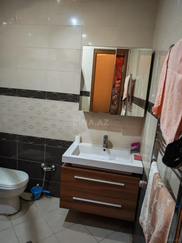 Satılır 3 otaqlı mənzil 140 m²