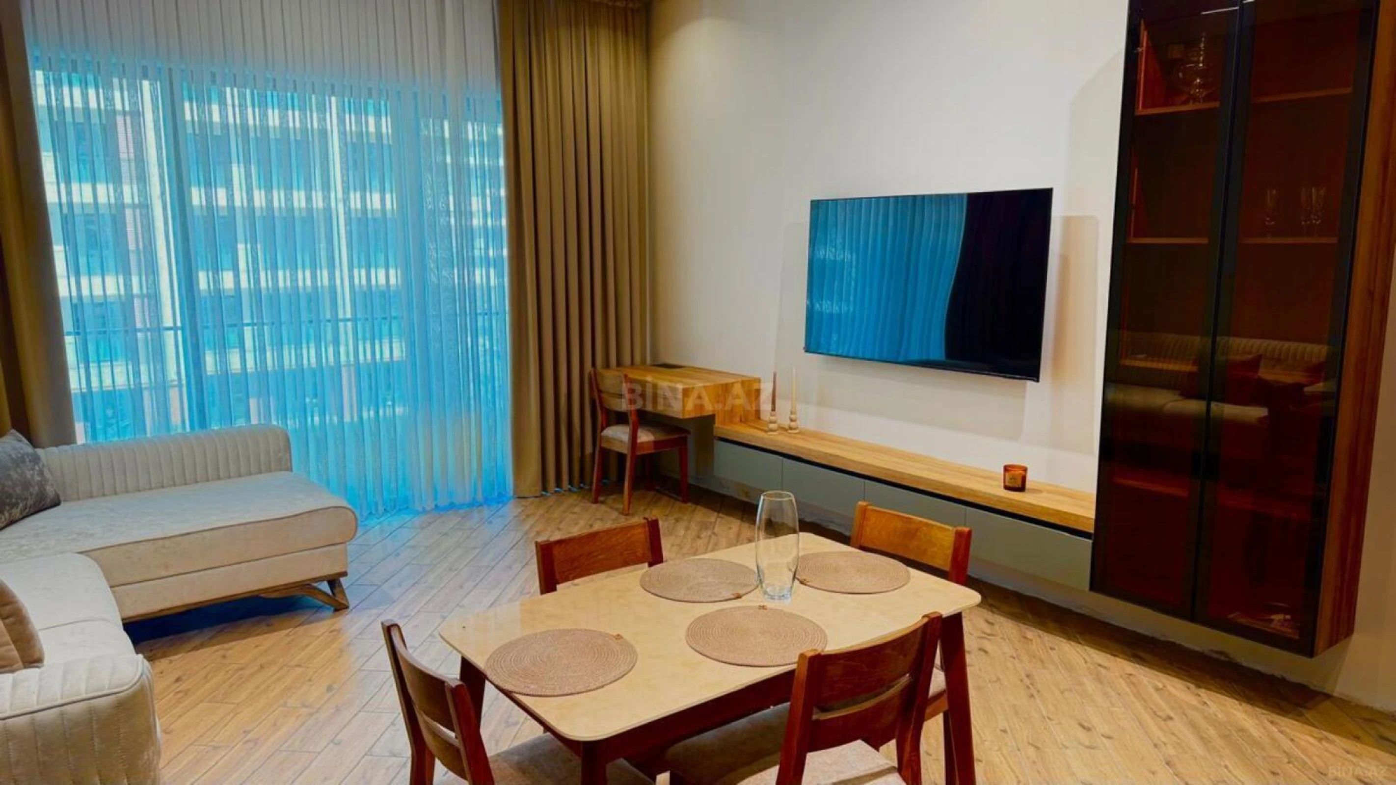 Kirayə verilir 3 otaqlı mənzil 115 m²