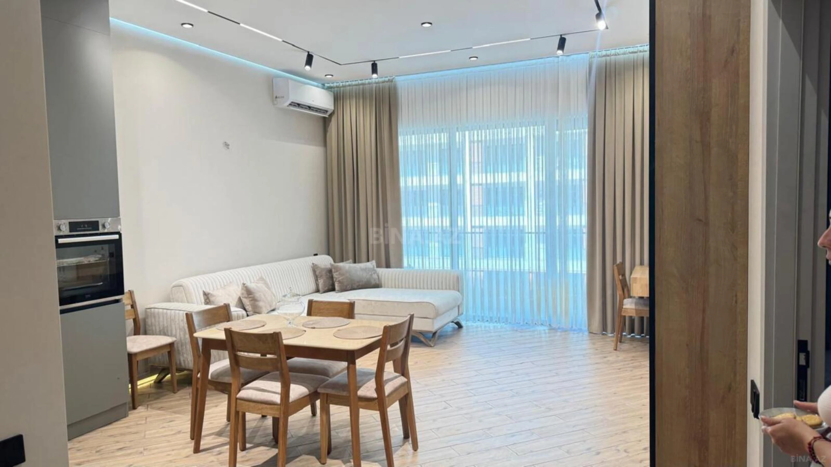 Kirayə verilir 3 otaqlı mənzil 115 m²