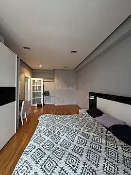 Satılır 2 otaqlı mənzil 71 m²